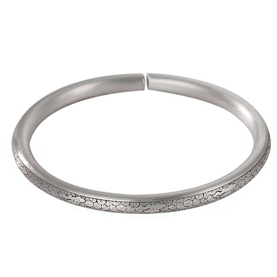 绝尘足银999祥云图腾复古手镯