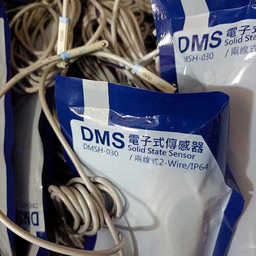 议价亚德客原装全新磁性开关DMSG-030  DMSH-030两维修