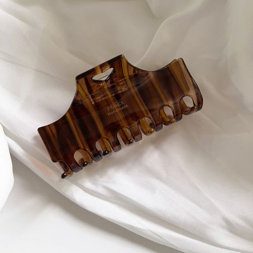 小众高级感爱心条纹鲨鱼半盘发复古气质女扎夹抓后脑勺醋酸发夹夹