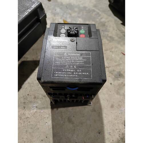 松下MK300变频器，型号AMK3001P52，1.5kW，议价