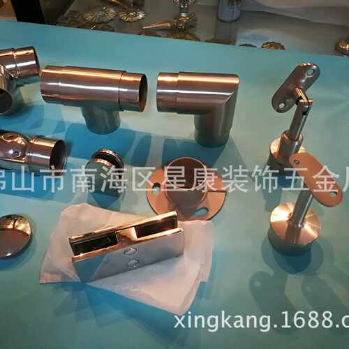 不锈钢楼梯精品配件  不锈钢立柱头 不锈钢弯头 好而不贵