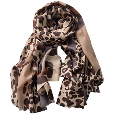 2025新款纯羊毛撞色豹纹柔软围巾