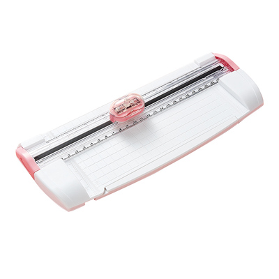 三年二班裁纸器儿童小型多功能