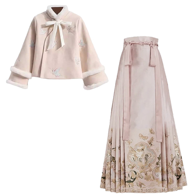 秋冬明制汉服中式上衣马面裙套装