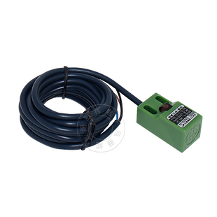 沪工SN04-N方型接近开关传感器直流NPN三线24V常开36V二线电感式