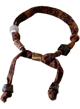 咖色印花串珠丝巾项链高级感配饰