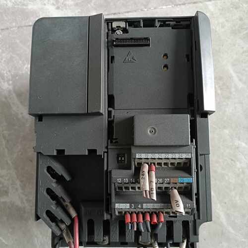 询价-变频器6SE6440-2UC21-5BA1，220V，
