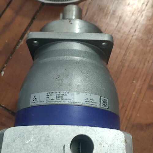 阿尔法减速机  NPS   025S-MF1-8-101-1
