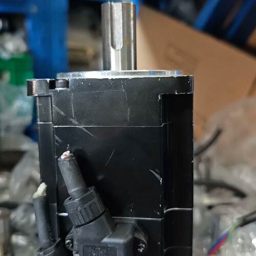 议价Yaskawa 7-Series Servo Motor Sgm7j-08A7l-Cm12 750W Power