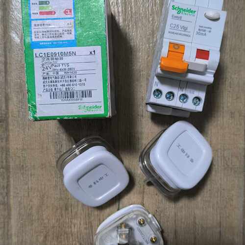 【议价-可维修】  C25 LC1E0910M5N 开关 1P /均有货