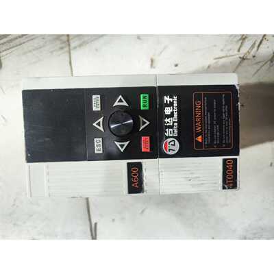 询价-A6004T0040G台达电子变频器安装角有裂可维修