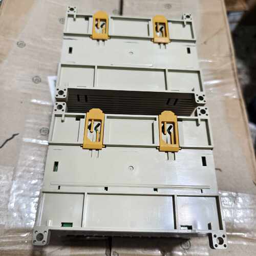 议价CPU  CPM2AH-20R-A拆机两个，实物拍