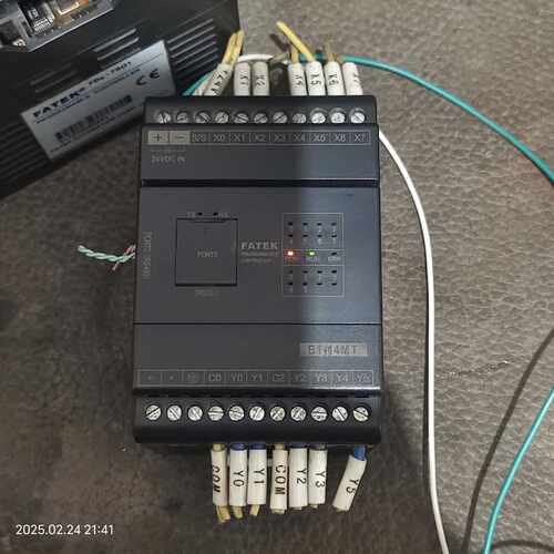 询拆机永宏B1一14MT25一D24FATEK控制PLC模块
