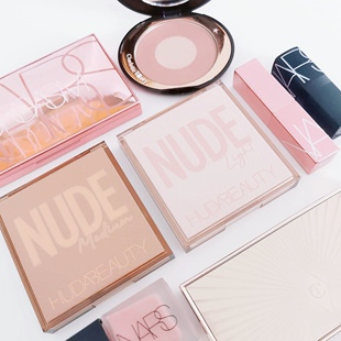 现货美国Huda Beauty九宫格9色眼影盘NEW NUDE LIGHT MEDIUM RICH