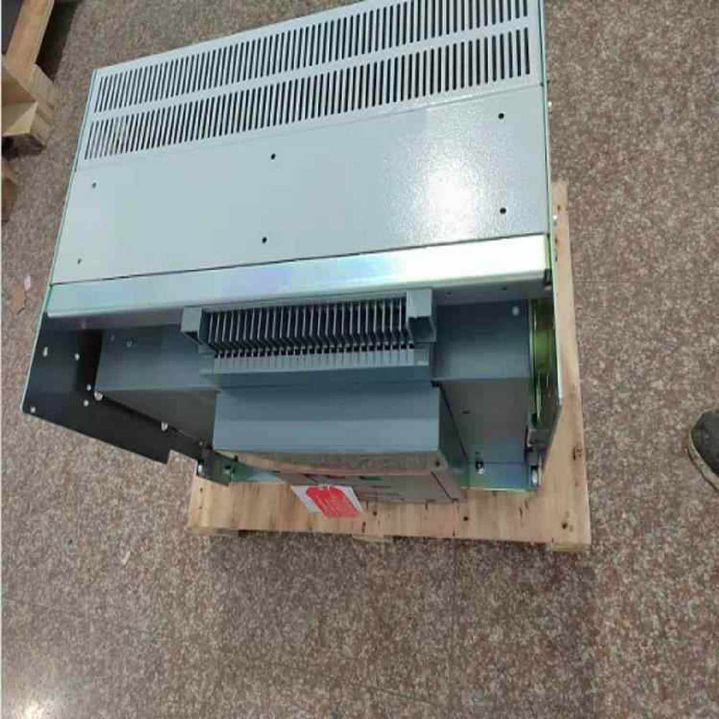 议价厂家供应 原装ABB框架断路器E3N2500 E3N3200智能型开关E3N20
