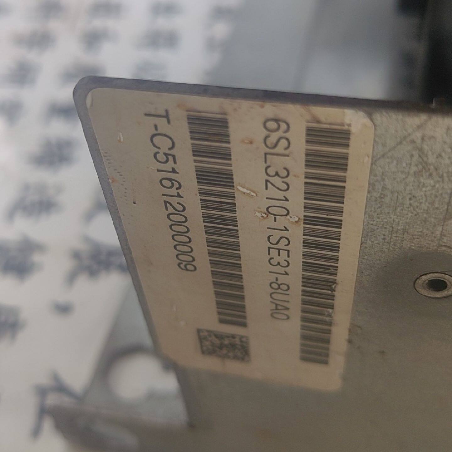 议价西门子变频器,6SL3210-1SE31-8UA0,实物图片