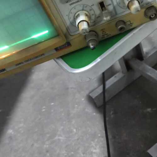 新到韩国进口PrOteK6502示波器，通电显示如图，成色如
