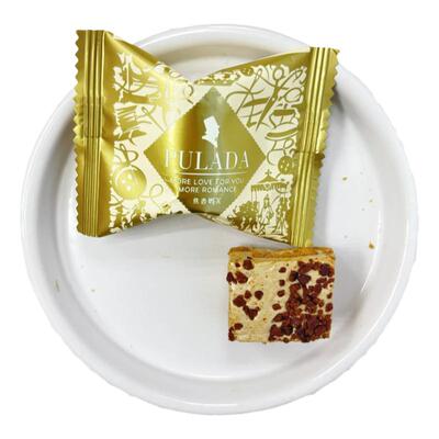 英国朴拉达网红喜糖焦香奶芙雪花酥结婚喜饼散装爆款高颜值小零食