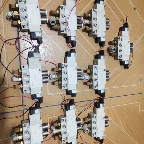 溢价-CKD电磁阀4GD330-E2C，，成色为实图
