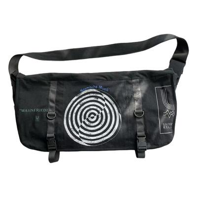 『现货』Undercover 06ssT期黑漩涡包 做旧印花 单肩邮差包