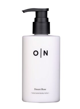 on香氛沐浴露润肤乳组合白苔森林