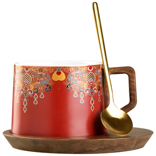 凤冠霞帔咖啡杯陶瓷水杯情侣对杯杯子套装结婚送新人礼物伴手礼品