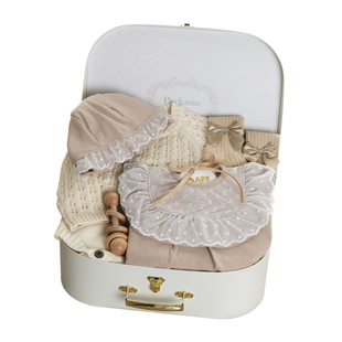 新生婴儿衣服礼盒彩棉高档女宝宝满月礼初生伴手礼春季秋套装玩具