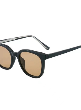 北欧风格黑框显脸瘦方形太阳眼镜