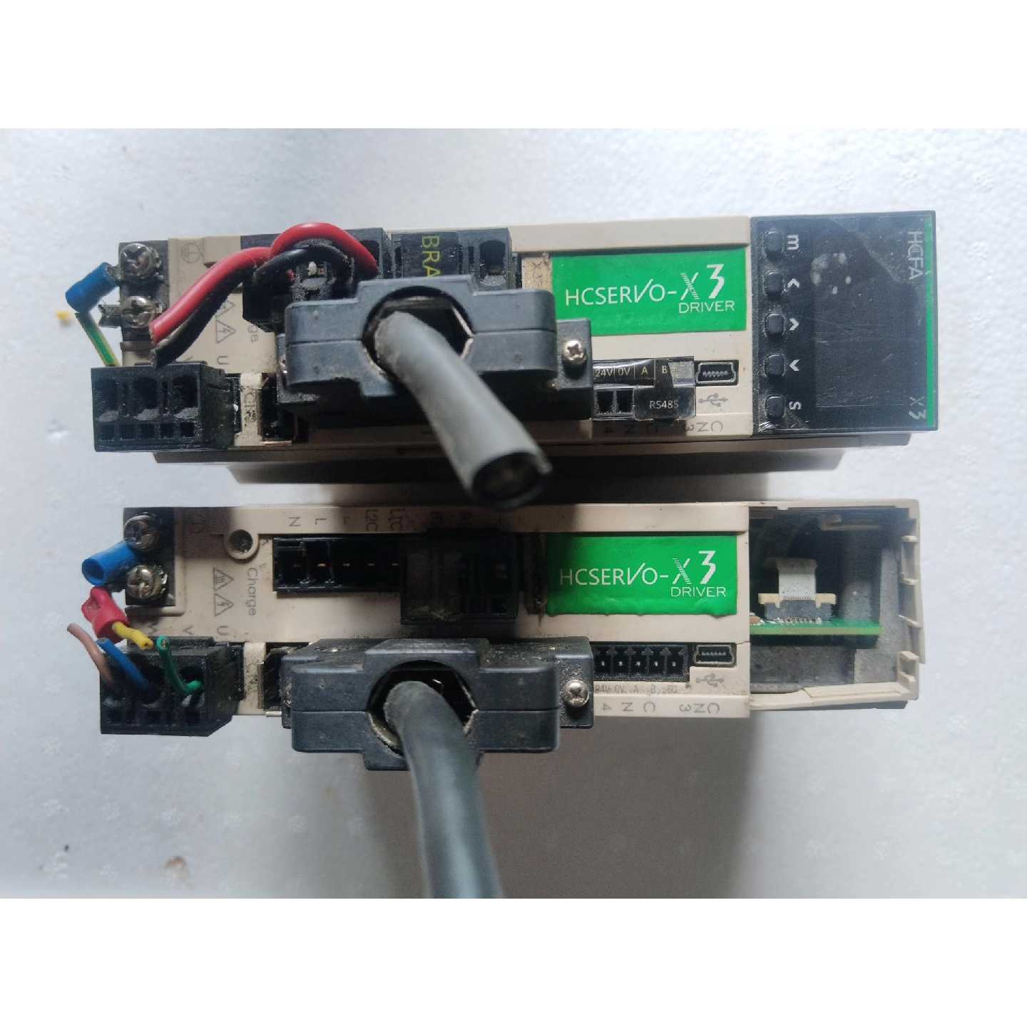 禾川驱动器两个型号SV-X35A040A-A,两个400W,-询价