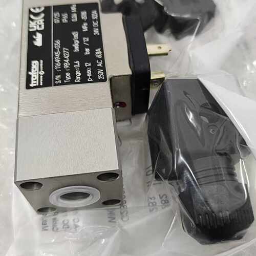 配件TRAFAG压力传感器 9B4 4277 0-0.6bar议价