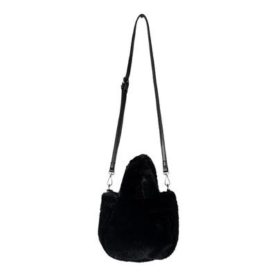 CC秋冬新款小众设计单肩手提水桶包纯色简约时尚可爱斜挎毛绒包