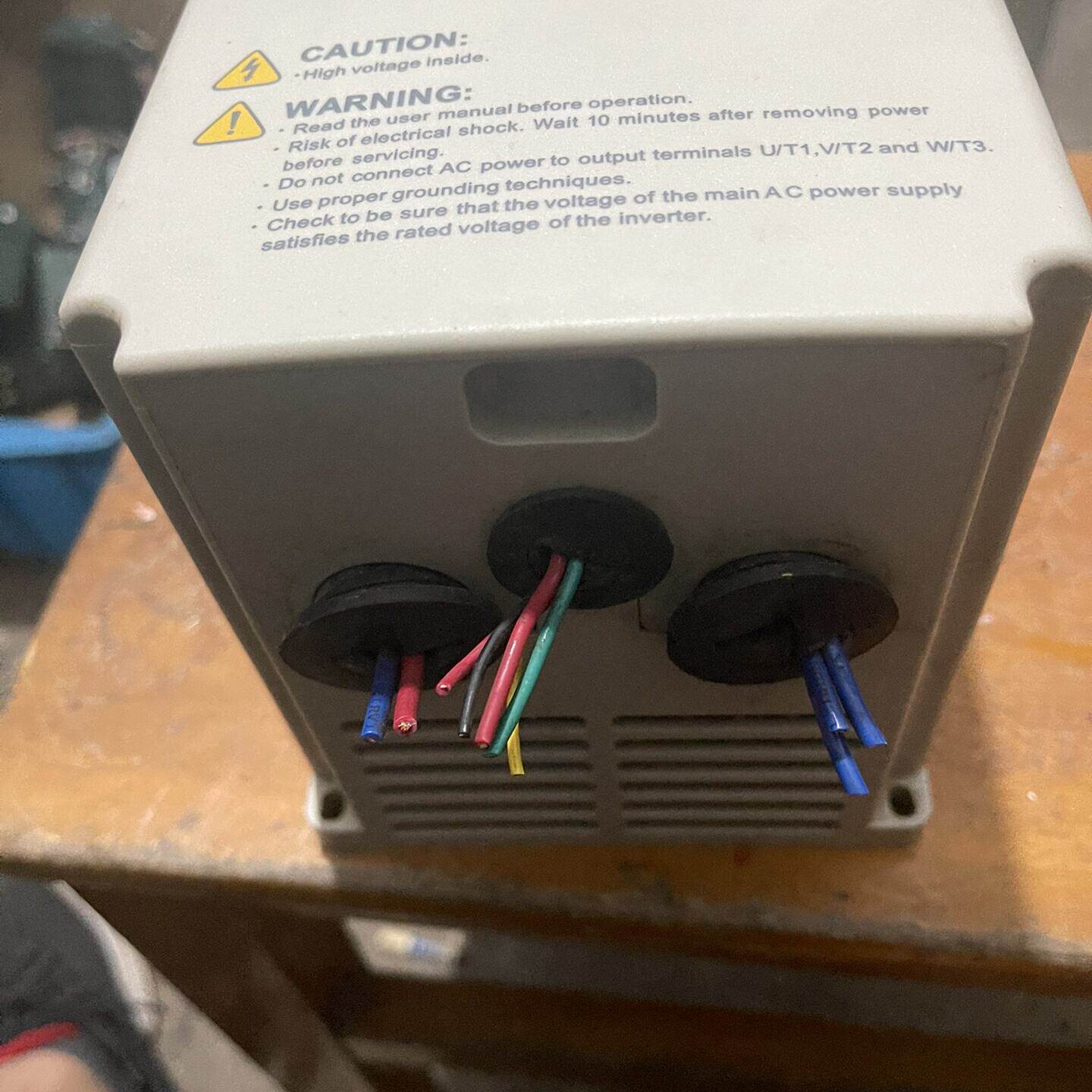 议价可维修德莱尔变频器DVA2S0015G1.5KW220V