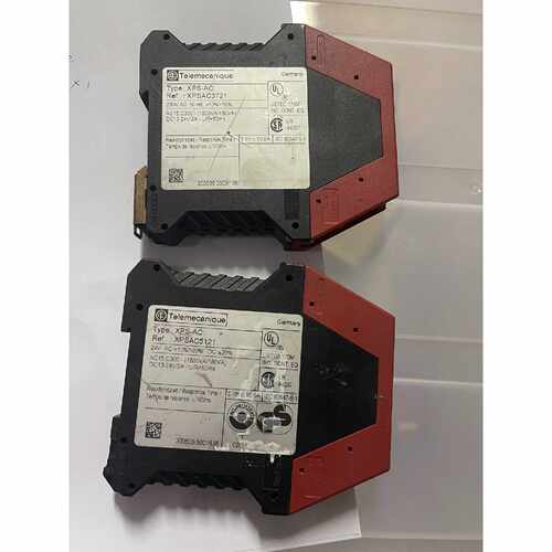 议价施耐德继电器XPSAC3721XPSAC5121库存各1维修