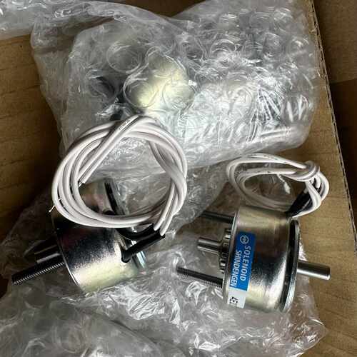 询价4E30283R 4E30182R 4E27136R M40