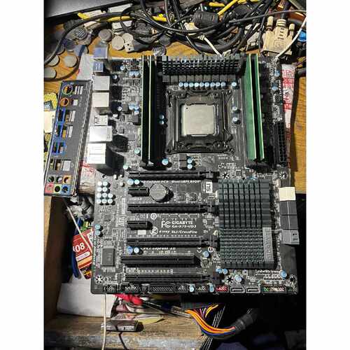 技嘉GAX79UD3服务器主板加i73820原装拆