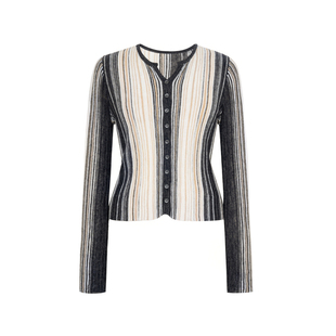 XG雪歌2026春装修身显瘦酷飒复古V领条纹针织开衫女XL111025B299