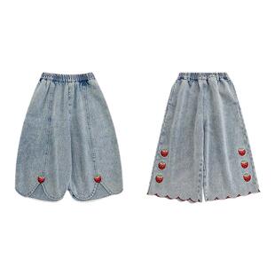 幼悠女童草莓绣花牛仔裤2026春秋元气可爱亲肤柔软宽松藏肉九分裤