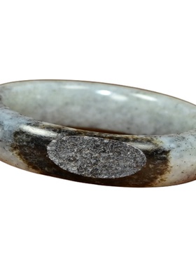 和田玉籽料青花手镯聚黑皮白底镯