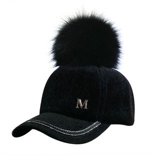 鸭舌帽女秋冬韩版日系百搭真狐狸毛球帽子女 M字母休闲毛绒棒球帽