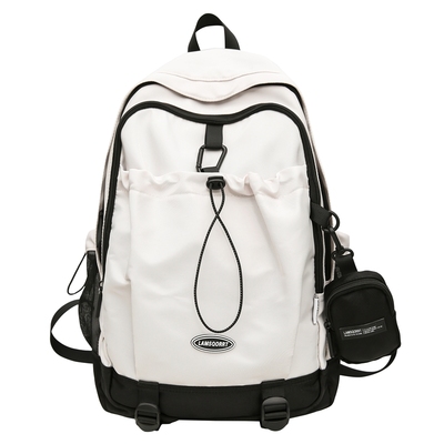 菇八八高颜值书包男大学生