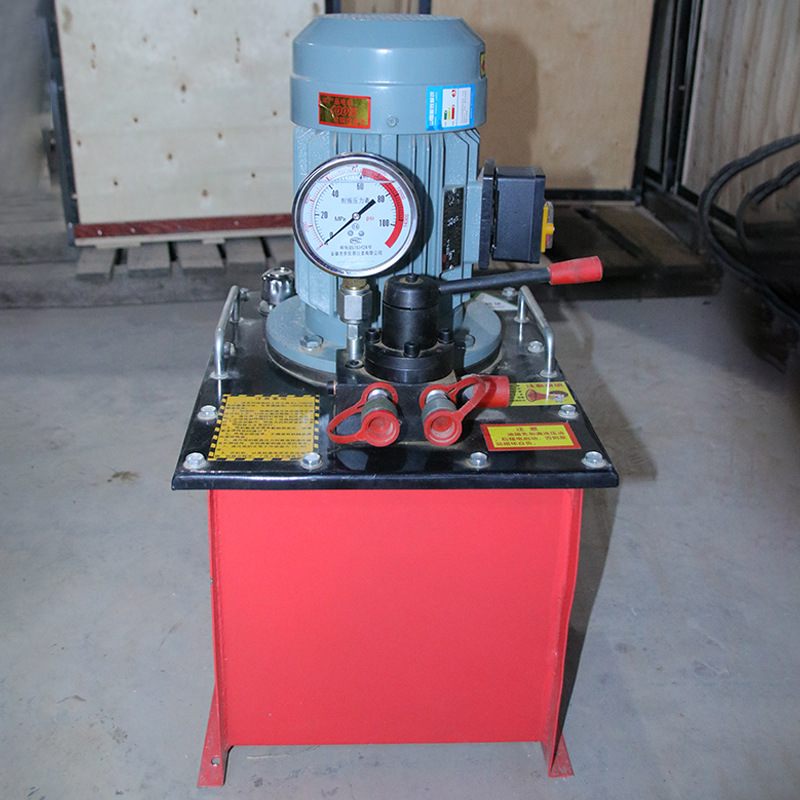 钢筋冷挤压机 钢筋连接机 一次成型压三道钢筋冷挤压套筒设备