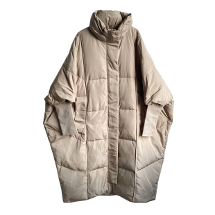 清濯宽大蝙蝠型拼接袖子被子般长款温暖厚实羽绒服遮风保暖卡其黑