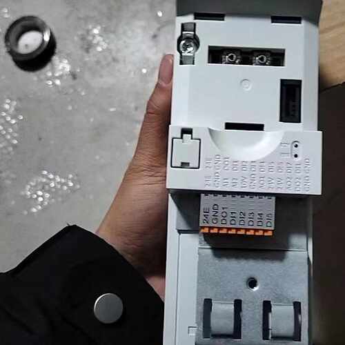 议价伦茨Lenze变频器 I55AE222F10V1000KS