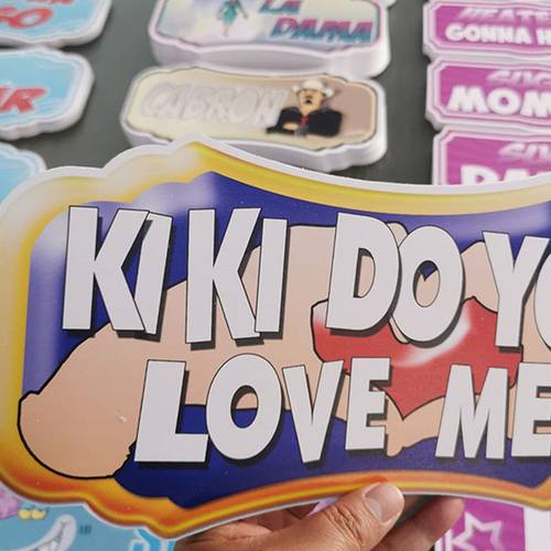 加工UV平板打印喷绘彩印安板雕刻弗迪标识牌弗板雪PVC板雪喷绘