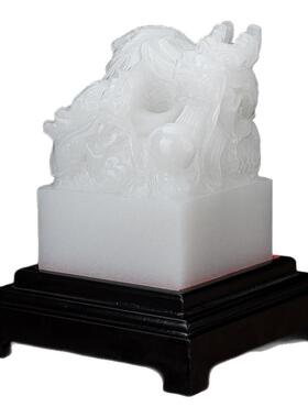 双龙戏珠福雅禄天然玉石摆件