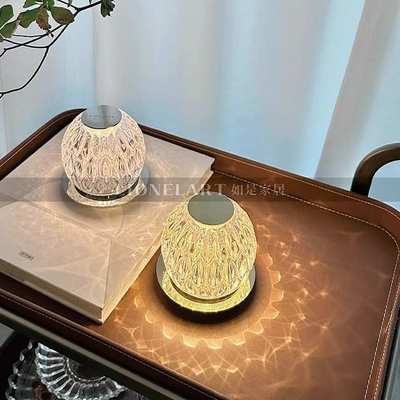 如是小夜灯氛围灯USB充电无线触控明暗可调床头喂奶灯露营灯礼盒