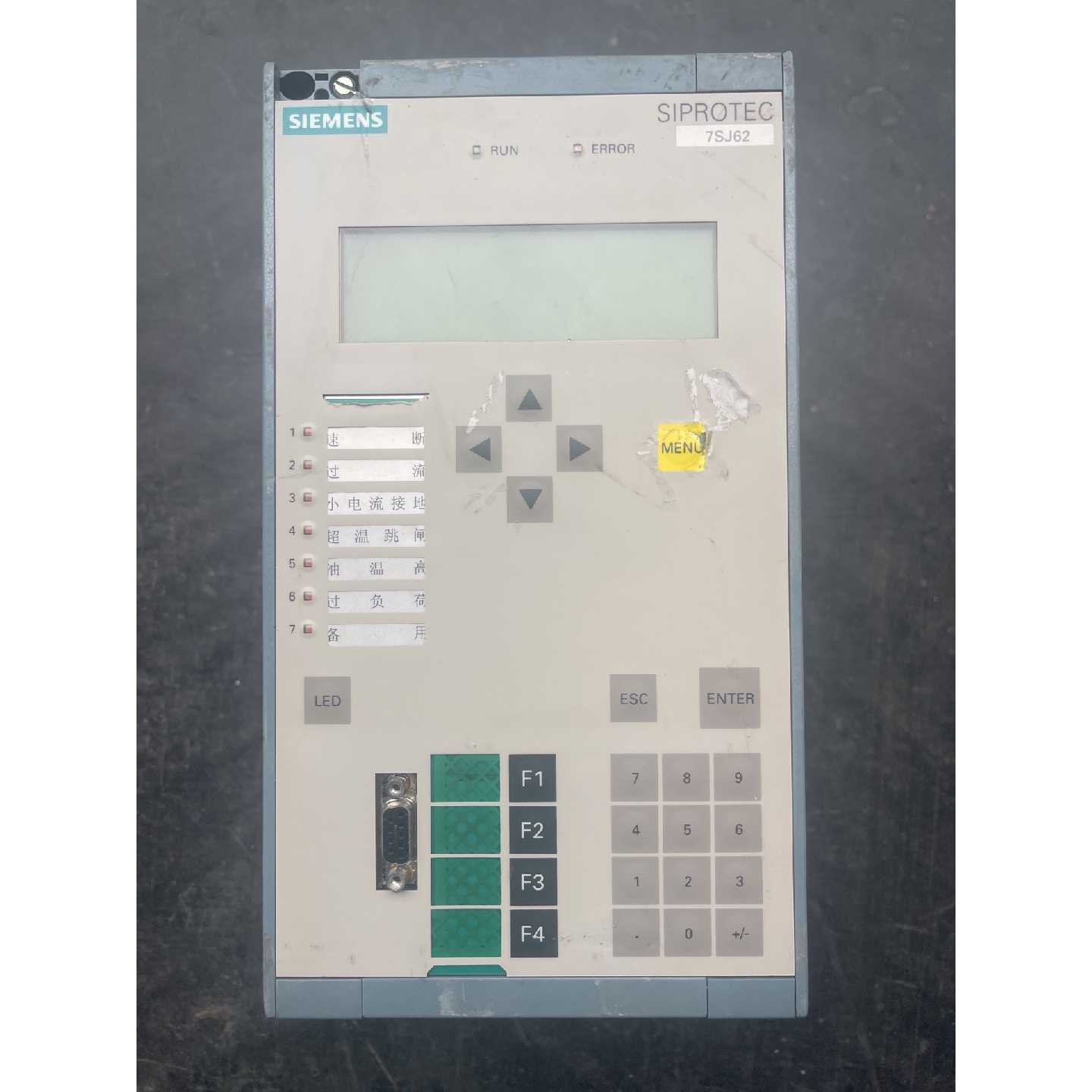 议价可维修西门子7SJ62255EB003FB0FF实物图