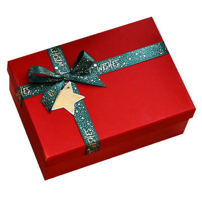 红色精美礼物盒包装盒子