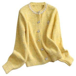 小香风钉珠镶钻圆领软糯亲肤蝴蝶结纽扣毛衣长袖时髦女针织衫Q169