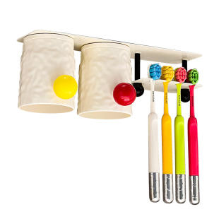 镜柜磁吸漱口杯牙刷置物架一家四口壁挂免打孔倒扣沥水牙杯收纳架